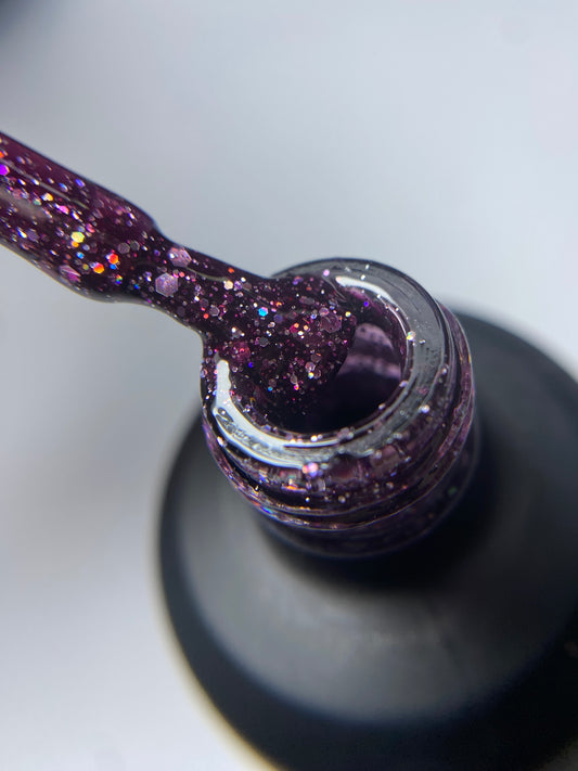 Queen's Glitter 16